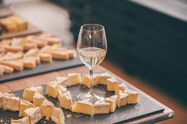 Schaumweinprobe Berlin – Champagner und Käse