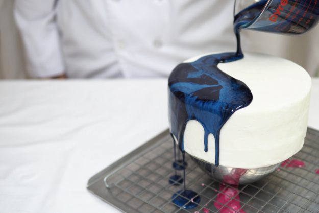 Tortenkurs Berlin – Mirror Glaze Farbverlauf