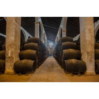 Teambuilding Berlin - Fässer im Weinkeller