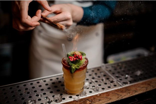 Cocktailkurs Berlin – exotischer Cocktail