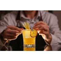 Cocktailkurs Berlin – Tumbler schön garnieren