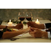 Geschenkgutschein zum Valentinstag – Candle-Light-Dinner