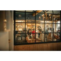 Kulinarisches Locationhopping Bremen – Blick von außen ins Bistro