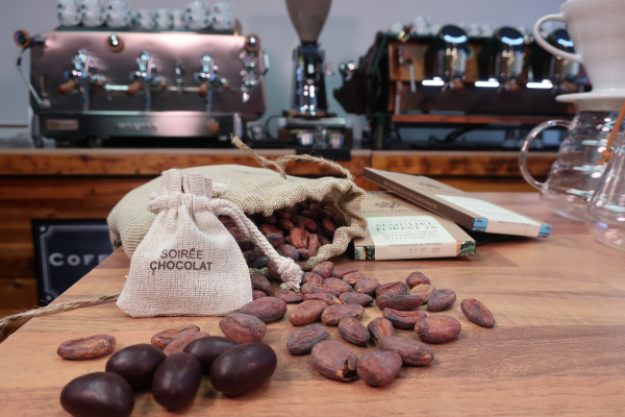 Online Kaffee-Tasting – Kaffeebohnen und Kakaobohnen