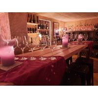 Der Tasting Table im WeinWohnZimmer