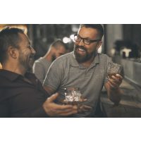 Whisky-Tasting Darmstadt – Männer trinken Whisky