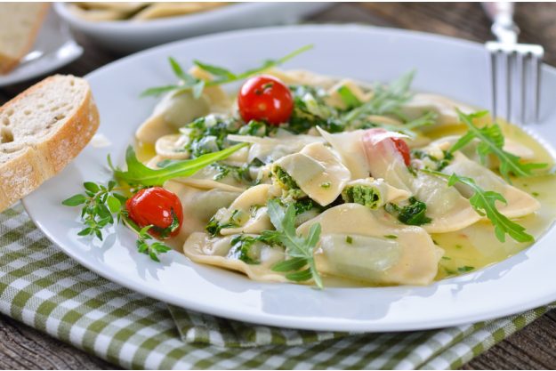 Firmenfeier Stuttgart mit schwäbischem Kochkurs - grüne Maultaschen