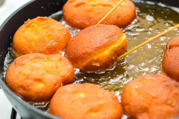 Backkurs Augsburg – Krapfen goldbraun schwimmend