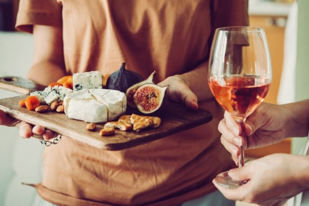 Kulinarische Stadtführung Düsseldorf – Käse und Wein in Bilk 