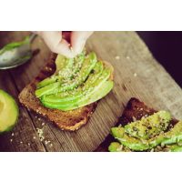 Gutschein für einen gesunden Kochkurs – Avocado-Vollkorn-Brot