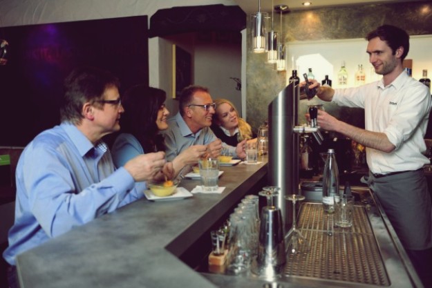 Cocktailkurs Paderborn - Bartender am Werk