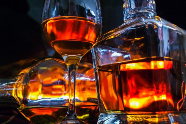 Geschenkgutschein Whisky-Tasting – goldener Whisky