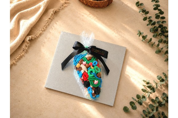 Bunte Tüte als Torte