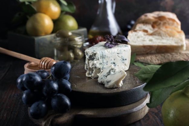 Käseverkostung online als Weihnachtsfeier