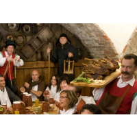 Erlebnisdinner München Wer frech ist wird bestraft