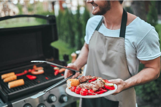 Grillkurs München – Spareribs schneiden
