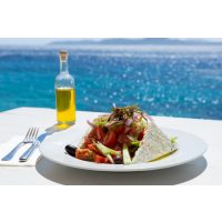 griechischer-kochkurs-berlin Urlaubsessen vor Meer