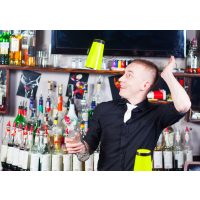 Cocktailkurs München – Barkeeper-Kunststück