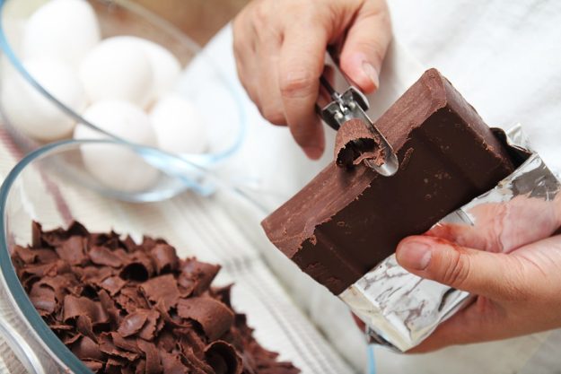 Dessertkurs Würzburg – Schokolade reiben