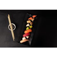 Sushi-Kochkurs-Filderstadt – Sushi auf schwarzem Teller