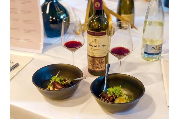 Wine & Food Pairing – 5 Weine treffen 5 Tapas