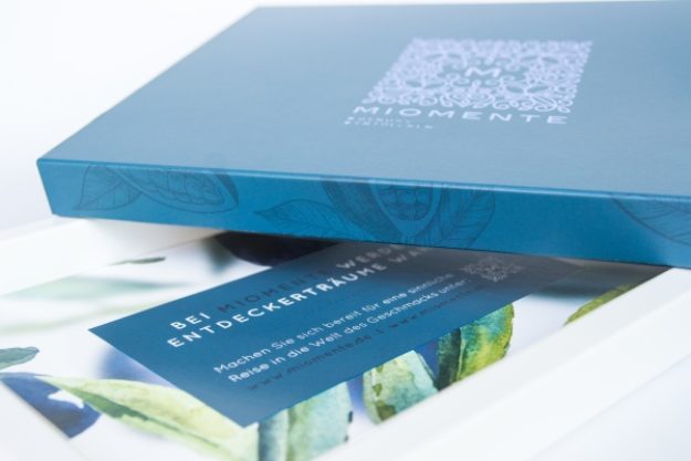 Whisky-Tasting-Gutschein – Geschenkbox veredelt mit einer schimmernden Heißprägefolie