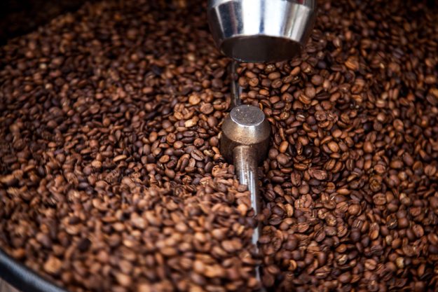 Geschenkgutschein Baristakurs – geröstete Kaffeebohnen