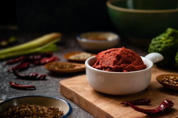 Asia-Kochkurs Hamburg – rote Currypaste