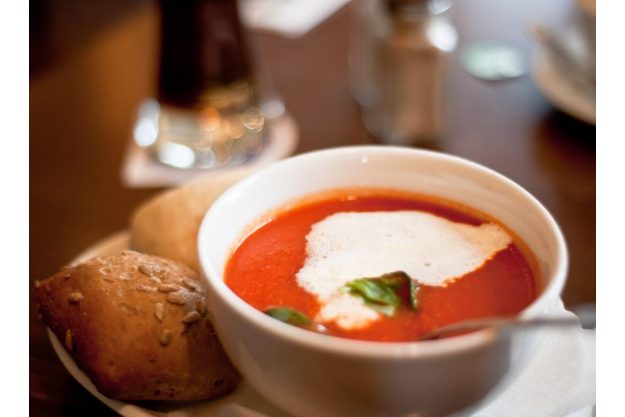 Dinner-Theater Hamburg – Tomatensuppe