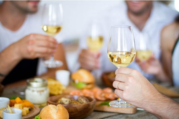 Wein-Tasting Hamburg – mit Weißwein und Winzer-Vesper