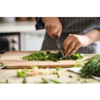 Vegetarischer Kochkurs Hamburg –  Kräuter hacken