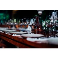 Weinprobe Hamburg – Dinnertafel mit Wein