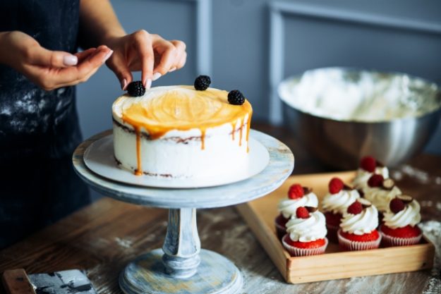 Süße Verführung - Torte dekorieren