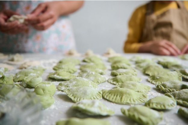 Frische Pasta selber machen - Spinatravioli