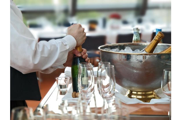 Firmenfeier Stuttgart mit Kochevent und Locationhopping