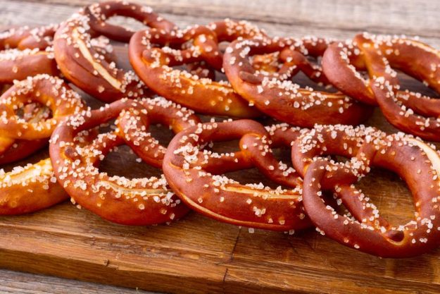 Backkurs München – frische Brezen