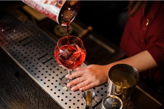 Cocktailkurs Würzburg – Cocktail im Ballonglas