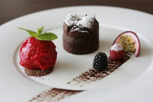 Eiskurs in München Schokokuchen und Sorbet