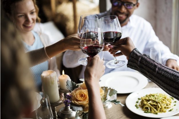 Erlebnisdinner Stuttgart – mit Wein anstoßen