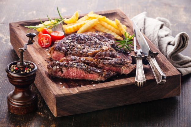 Fleisch-Grillkurs München – Fleisch mit Pommes