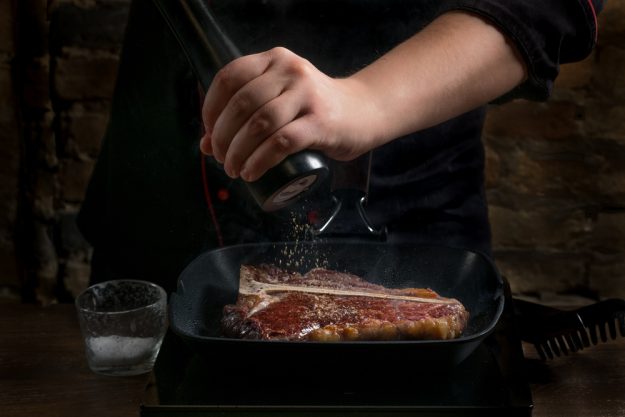 Fleisch-Kochkurs München – Fleisch würzen