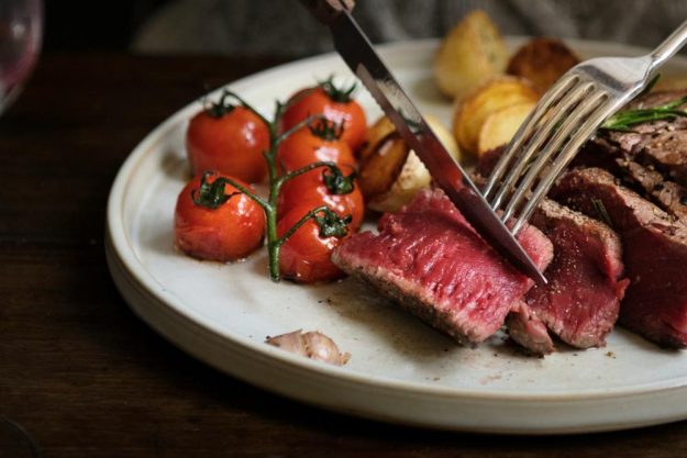 Fleisch-Kochkurs Nürnberg – rosa gebratenes Steak