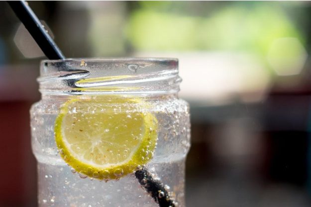 Whisky-Tasting München – Whisky einschenken