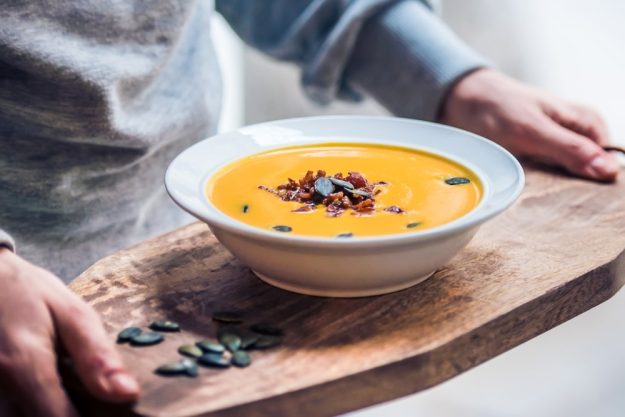 Kochkurs Herten – Kürbissuppe servieren