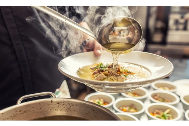 Kochkurs Herten – klare Suppe anrichten