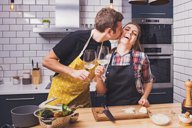 Kochkurs Online –  Weisswein in der Küche trinken
