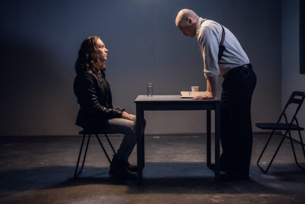 Krimidinner München: im Verhörraum