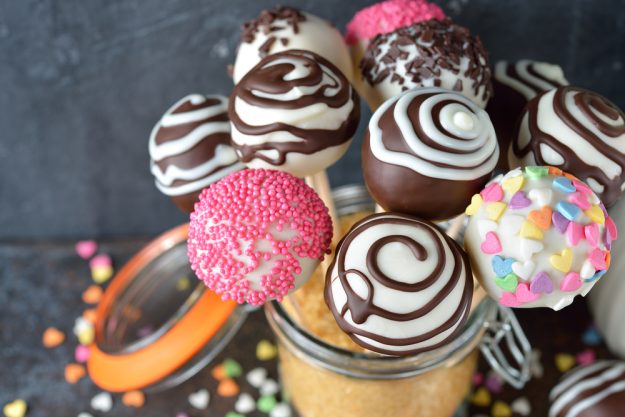 Online Backkurs – bunte Cakepops