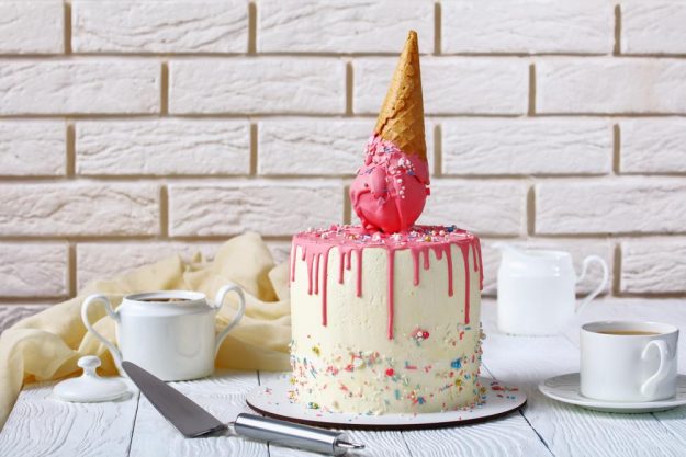 Torten-Kurs Essen – Drip Cake mit Eis