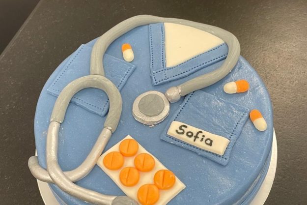 Tortenkurs Mannheim – Motivtorte Arzt